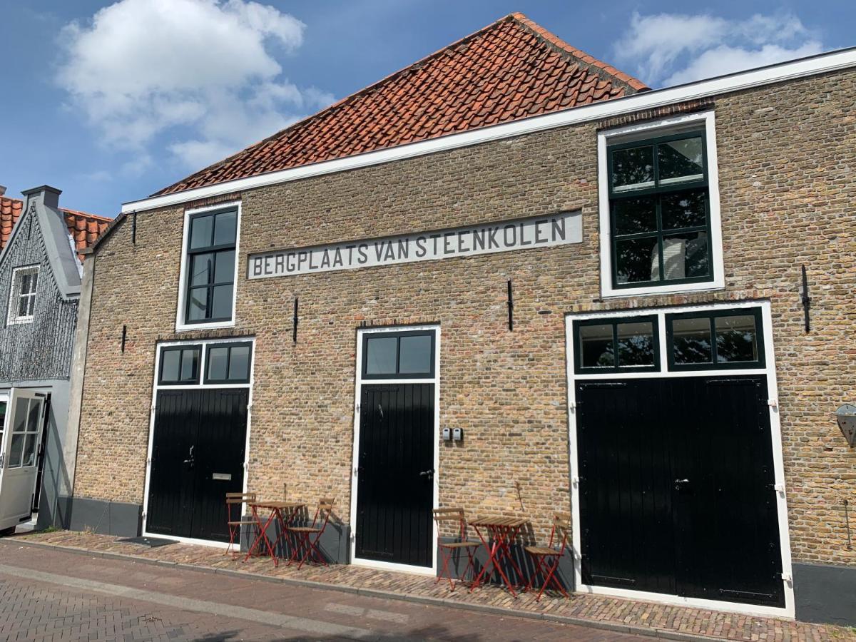 Pakhuis Aan De Haven - Bakboord Zierikzee Eksteriør billede